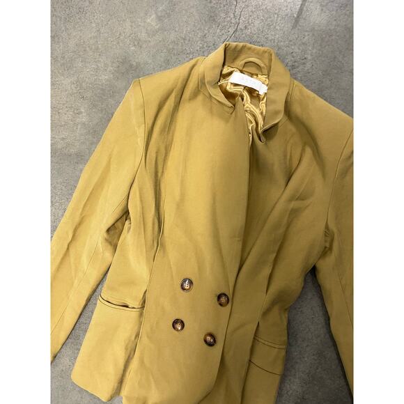 ASTR The Label | Fitted Pleat Blazer Vintage Gold XS - Picture 2 of 5
